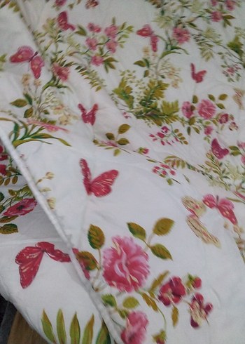 Pembe Çiçek Desenli Yorgan - Görsel 6