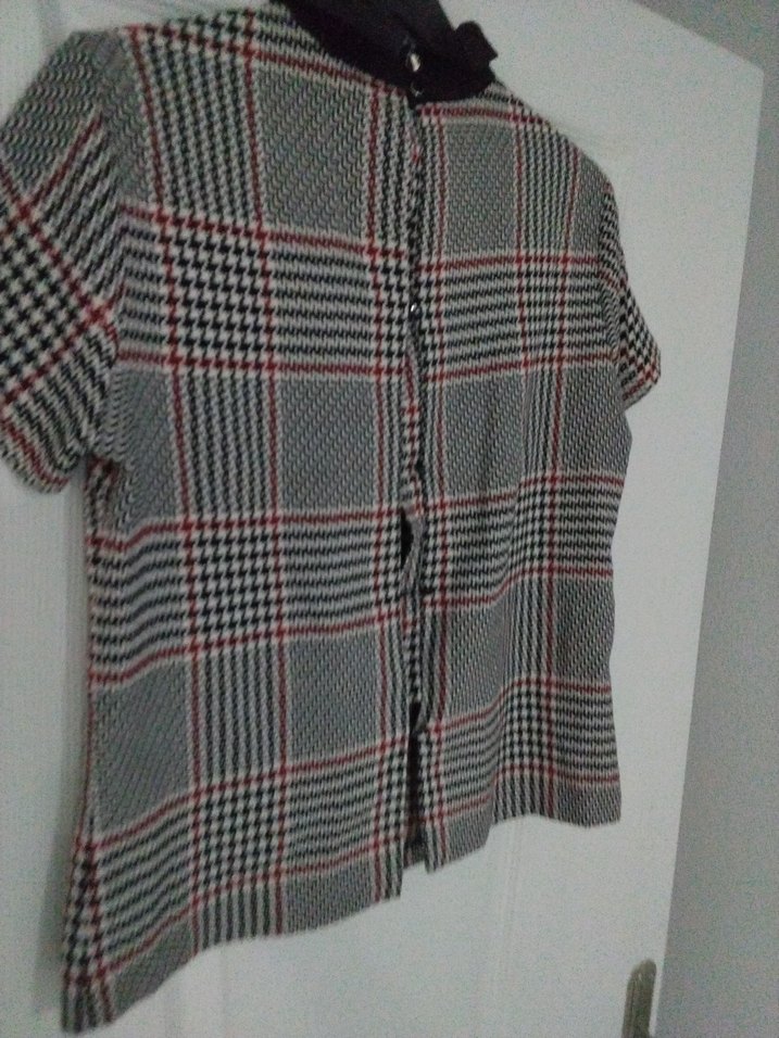 Gri Ekose Desenli Kısa Kollu Kadın Gömlek - Görsel 4