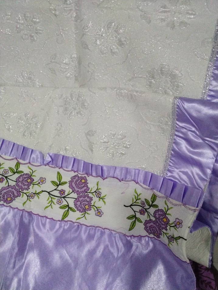 Nakışlı Mor Pastel Yatak Örtüsü - Görsel 3