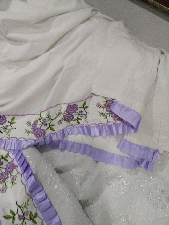 Nakışlı Mor Pastel Yatak Örtüsü - Görsel 2