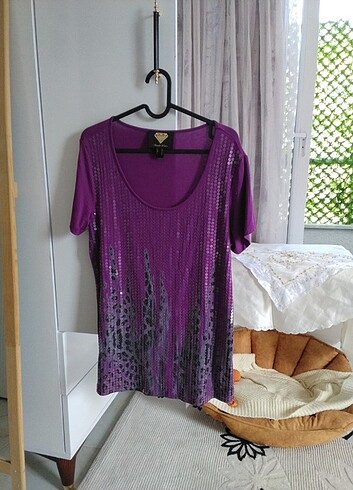 xl Beden mor Renk Taşlı bluz,pullu bluz,mor bluz