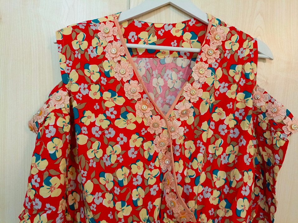 renkli uzun omuz detaylı elbise - Görsel 2