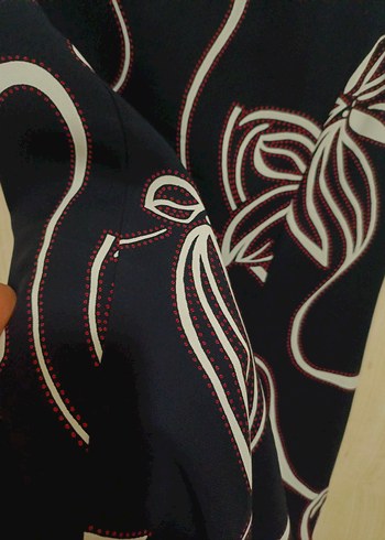 Beyaz Düğmeli Uzun Kadın Takım Elbise - Görsel 4