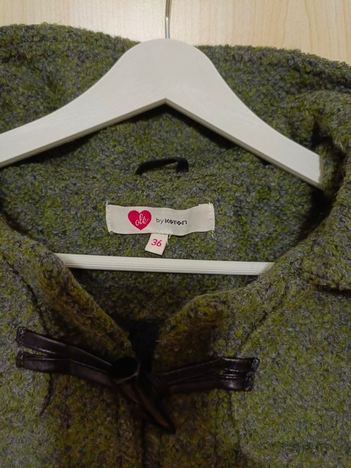 Kadın Yeşil Yün Kaban - Görsel 2