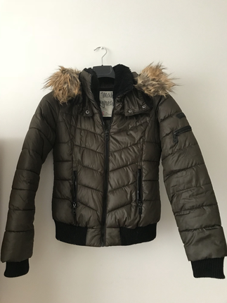 Bershka mont
