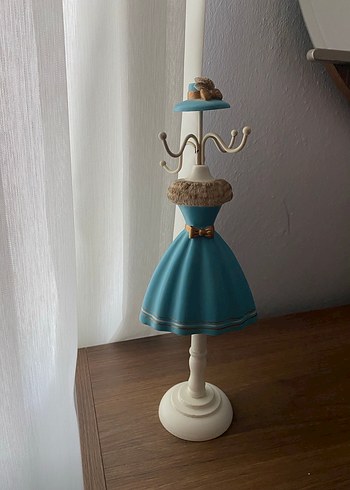 Pastel Turkuaz Elbiseli Biblo Takılık - Görsel 2