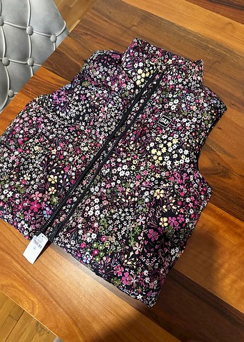 Orjinal gap kız çocuk mont yelek - Görsel 3