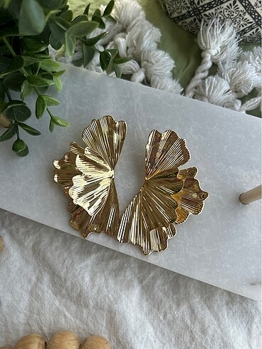  Beden altın Renk Gold Vintage Yaprak Model Küpe
