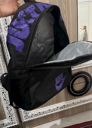 Nike Siyah Mor Sloganli Spor Sirt Cantasi