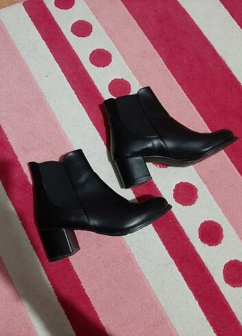 Siyah Bootie