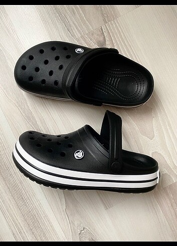 42 Beden CROCS TERLİK