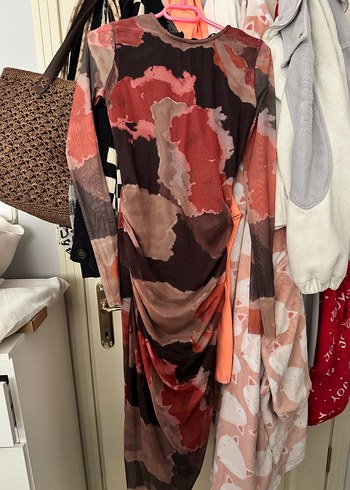 Uzun Kol Drapeli Bağlama Desenli Elbise - Görsel 3