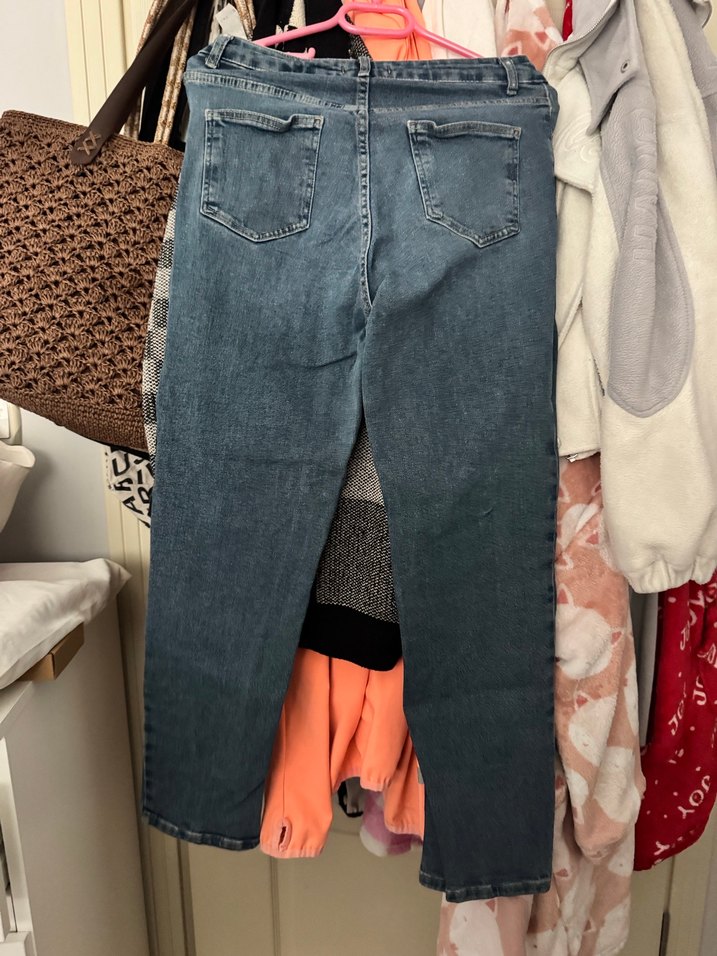 Bol kesim, kemerli, mavi kadın kot pantolon - Görsel 3