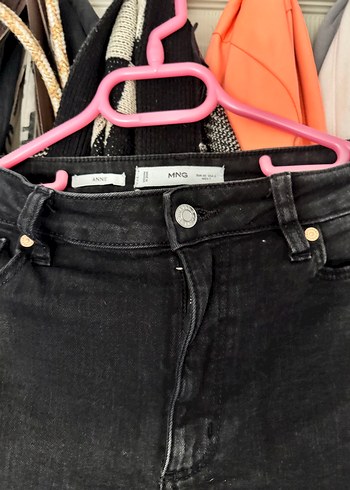 Siyah, Kemerli, Dar Kesim Kadın Midi Kot Pantolon - Görsel 2