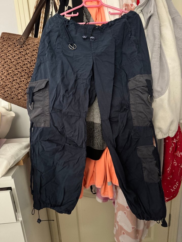 Kadın Gri Kemerli Rahat Kumaş Pantolon - Görsel 3