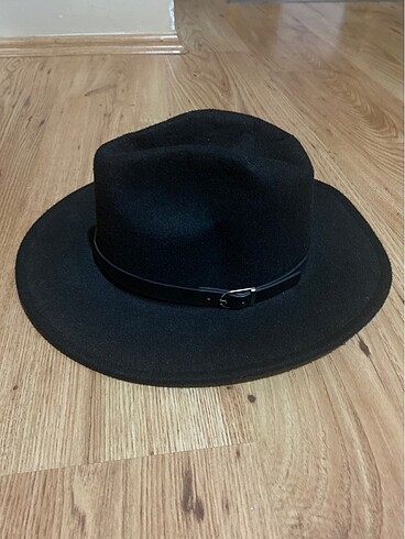 Zara Kaşe fötr şapka siyah