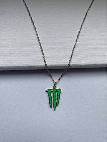 Monster kolye