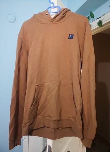 Camel sweatshirt