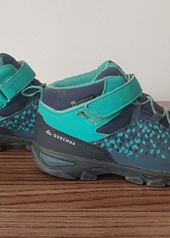 Decathlon Quechua Waterproof Su Gecirmez Bot 32 Numara Temizdir