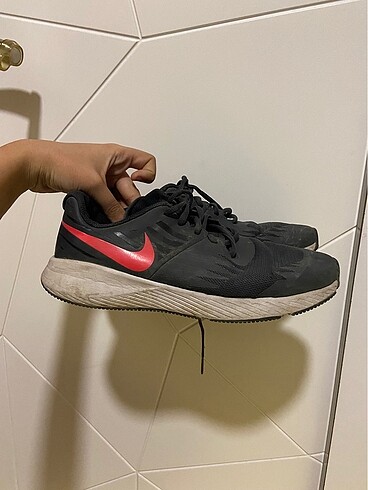 Nike spor ayakkabı