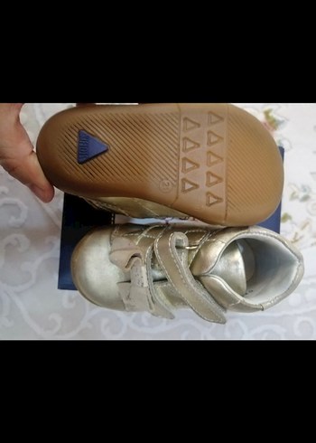 Kız Çocuk Altın Renk Parlak İlk Adım Ayakkabısı - Görsel 3