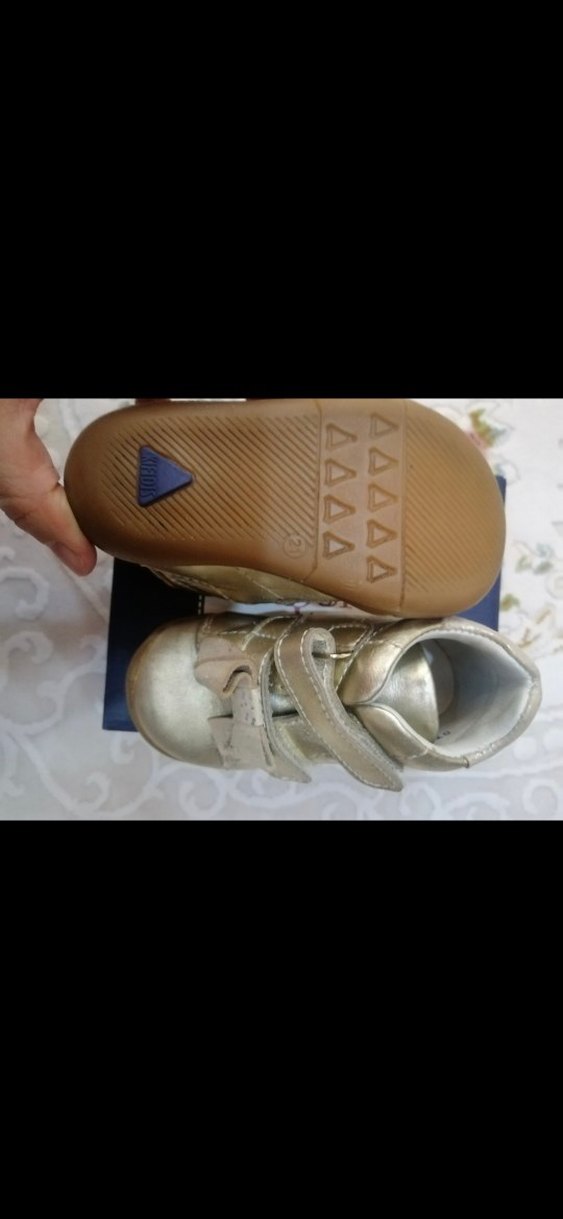 Kız Çocuk Altın Renk Parlak İlk Adım Ayakkabısı - Görsel 3