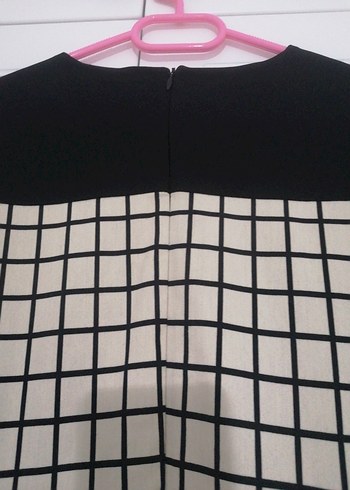 Kare Desenli Siyah Midi Kalem Elbise - Görsel 3