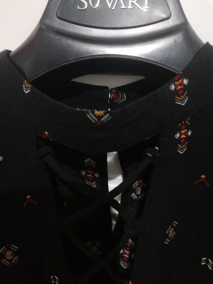 Düğmeli Uzun Kollu Siyah Mini Bluz - Görsel 3