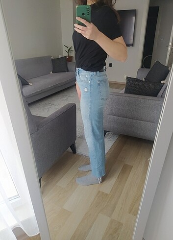 36 Beden Mavi yırtık paça jean