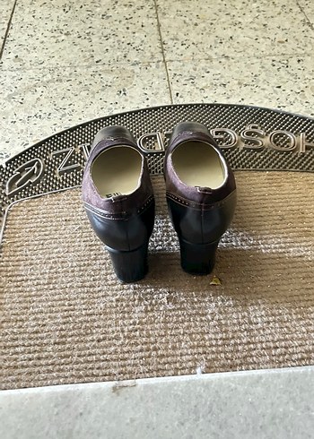 Kahverengi Süet Kadın Klasik Topuklu Ayakkabı - Görsel 3