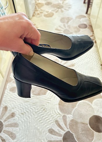 Canlo Ventini Siyah kalın topuklu Klasik Kadın Ayakkabı - Görsel 3