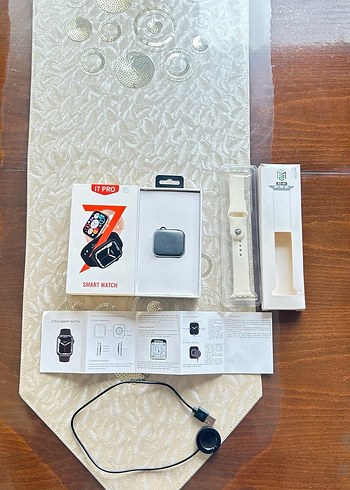 i7 Pro Akıllı Saat Beyaz Kordonlu - Görsel 2