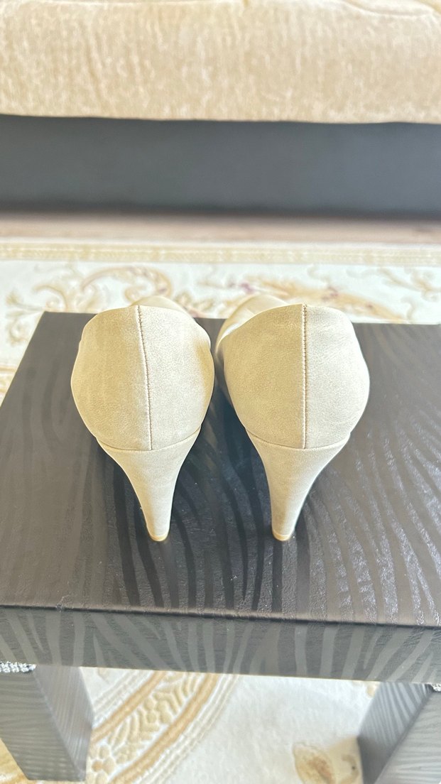 Krem Stiletto Topuklu Kadın Ayakkabı - Görsel 4