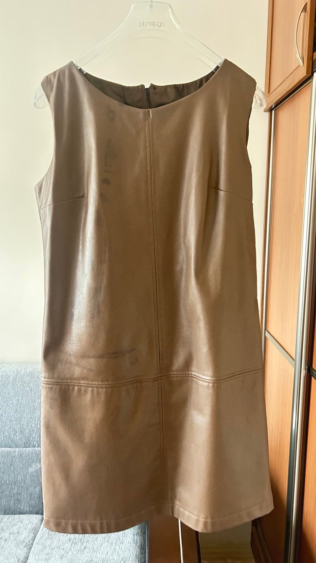 Dantel Detaylı Bej Deri Uzun Elbise - Görsel 4