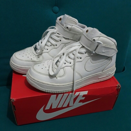 orjinal nike air force yepyeni cok az kullanıldı 