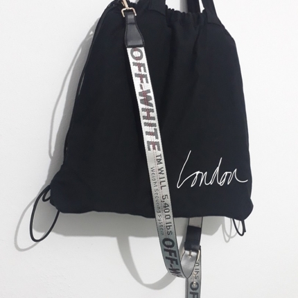 off white canta sapı