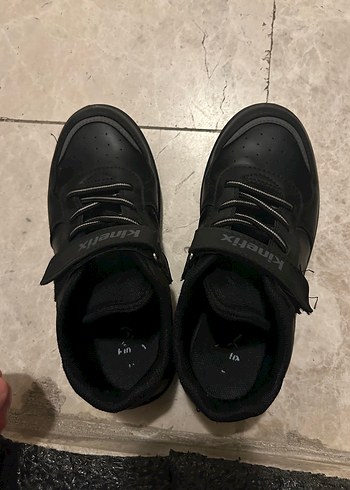34 Beden Kinetix Siyah Erkek Çocuk Sneakers