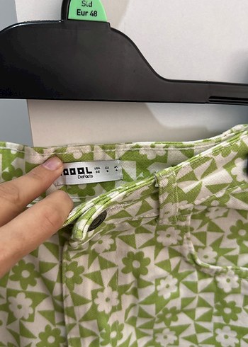 Yeşil Desenli Mini Kadın Şort - Görsel 5