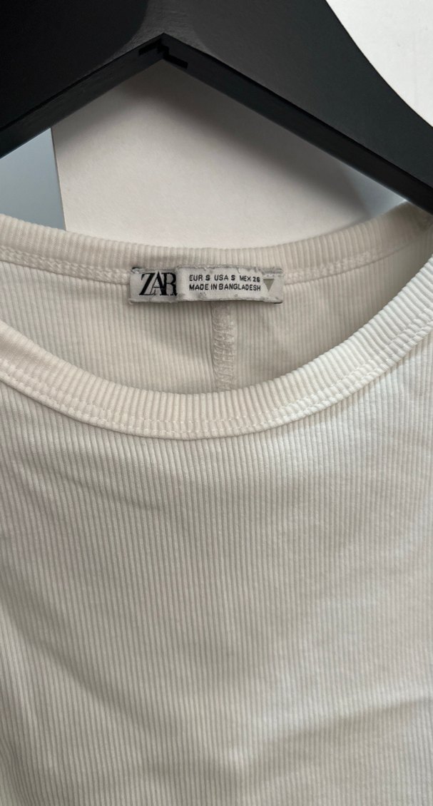 Beyaz Yuvarlak Yaka Kadın Atlet - Görsel 3