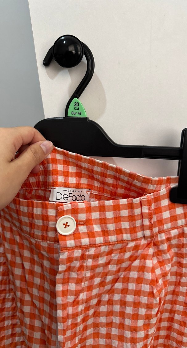 Turuncu Kareli Kadın Mini Şort - Görsel 3