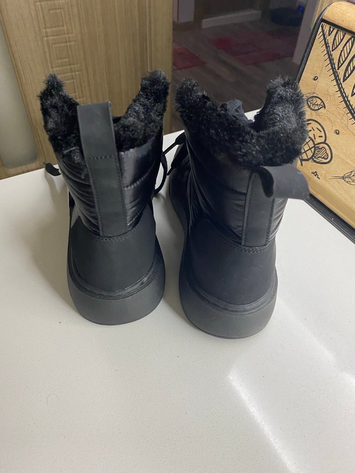 Siyah Kürklü Kadın Dolgu Topuklu Bot - Görsel 3