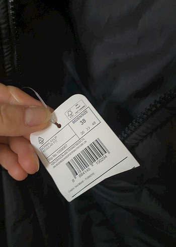 Kadın Siyah Kürklü Kış Montu - Görsel 4