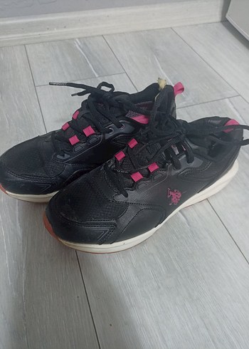 Pembe Detaylı Siyah Kadın Spor Ayakkabı - Görsel 3