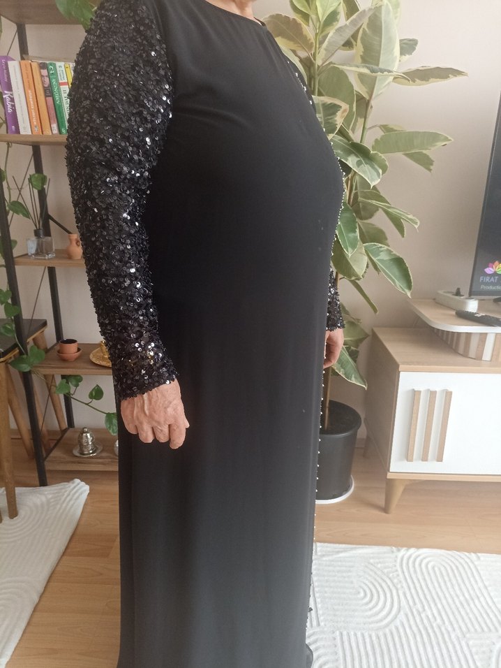 Siyah Uzun Kollu Drapeli Gotik Elbise - Görsel 3