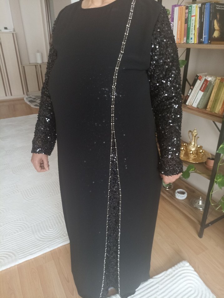 Siyah Uzun Kollu Drapeli Gotik Elbise - Görsel 2