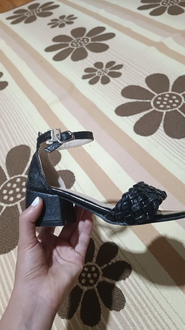 Siyah Yılan Desenli Tokalı Topuklu Sandalet - Görsel 4