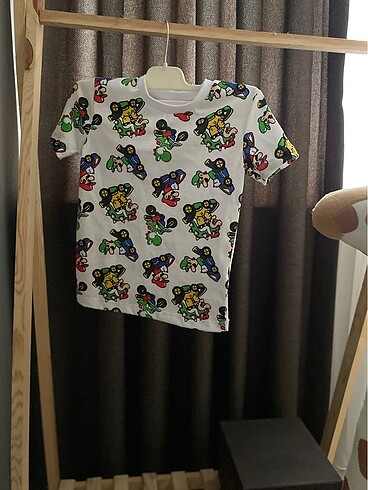 Next Mario tshirt