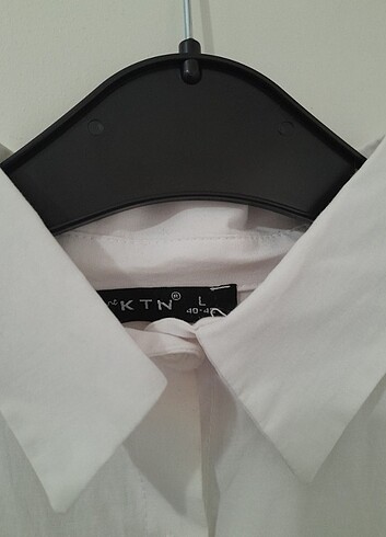 Beyaz gömlek - Görsel 4