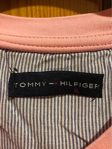 xl Beden Tommy hilfeger tshirt