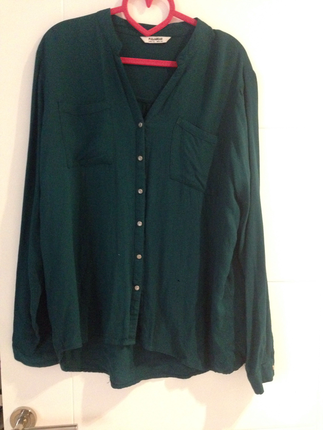 xl Beden Pull&Bear; koyu yeşil gömlek